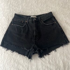 Abercrombie & Fitch curve love high rise mom short